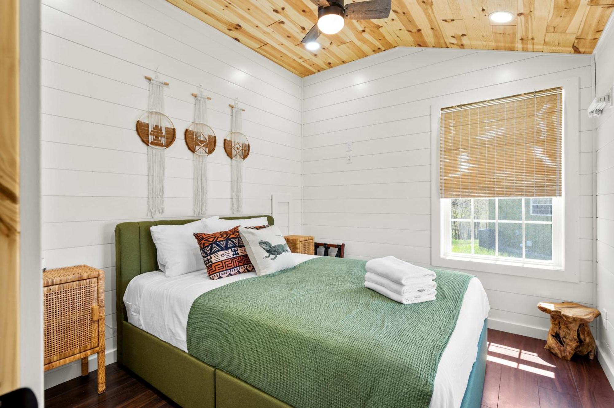 The Lodges At Eden Reserve - Pet Friendly Cabins Near Ark Williamstown Ngoại thất bức ảnh